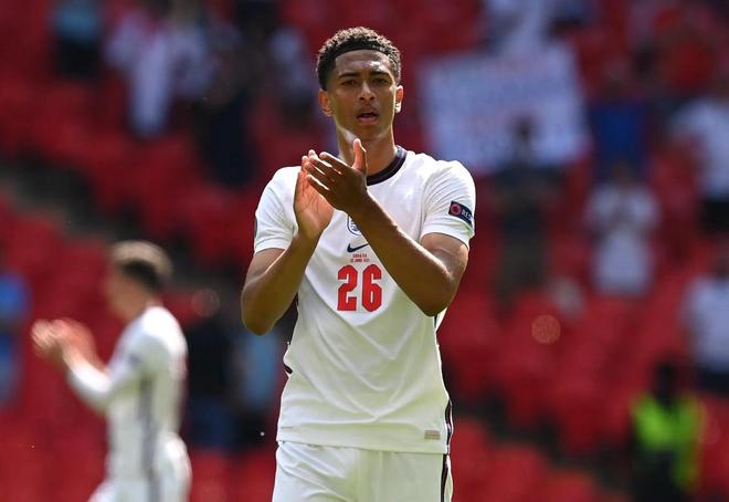 日本足协官方：铃木彩艳因伤缺席本月名单，野泽大志替补入选（日本足协通报：铃木彩艳伤退本月名单，野泽大志递补入选）