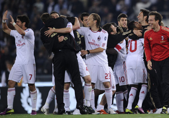 姆巴佩西甲生涯前50场47球，仅次于C罗（姆巴佩西甲50场轰入47球，效率仅次C罗）