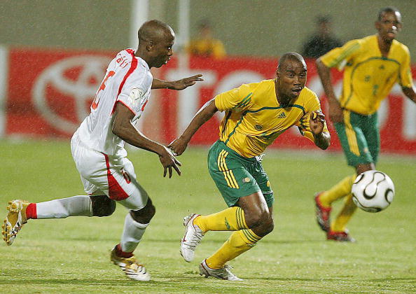 哈登盛赞火箭略显心酸！示意队友接球无1人回应 快船暴雷解体渐近？（哈登力赞火箭却难掩辛酸：招手找接应无人理会，快船崩盘在即？）